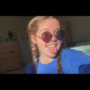 Meet your Posher, Sam